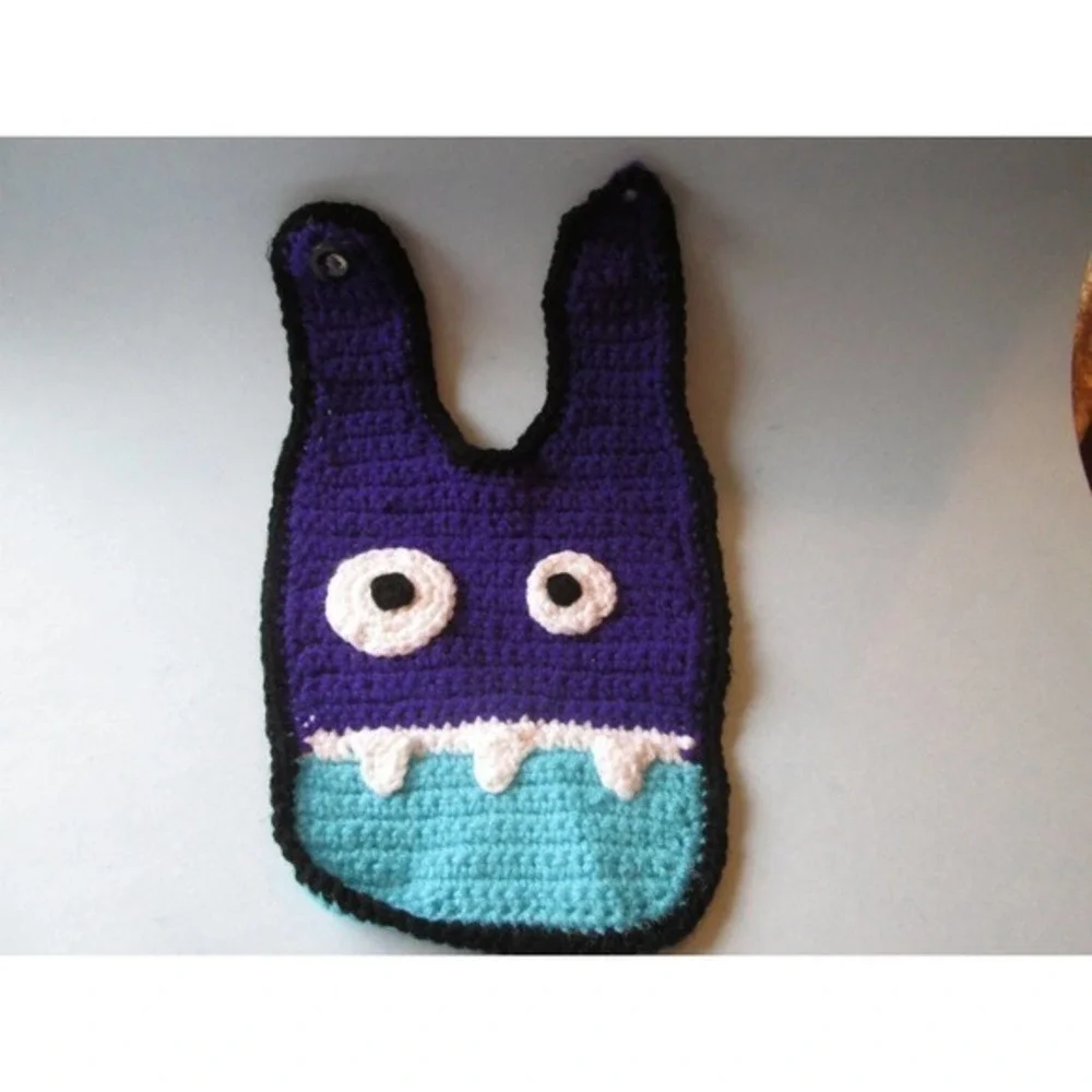Baby Monster Bib‎ - Crochet Bib
